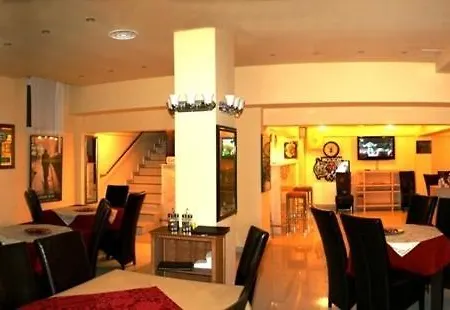 Готель Austin 3*