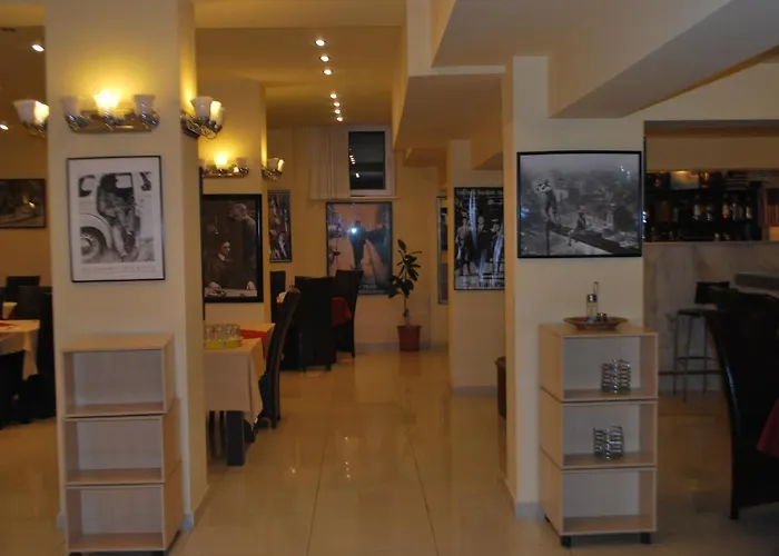 ホテル Austin コンスタンツァ